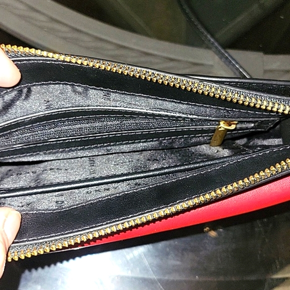 DKNY Alexa Top Zip Crossbody - Picture 11 of 16